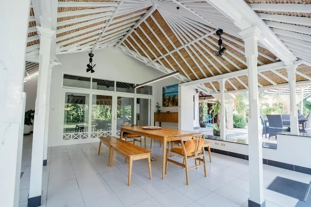 Stunning 4Br Oasis In Legian Villa Indonesia