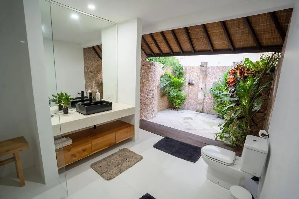 Stunning 4Br Oasis In Legian Villa