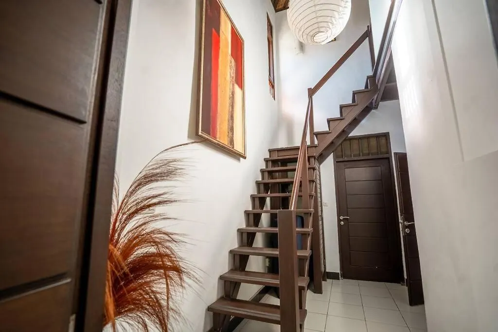 Stunning 4Br Oasis In Legian Villa 0*, Legian (Bali)
