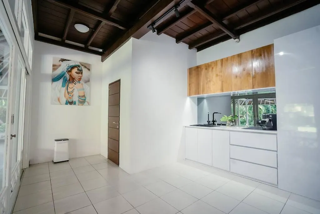 Stunning 4Br Oasis In Legian Villa Indonesia