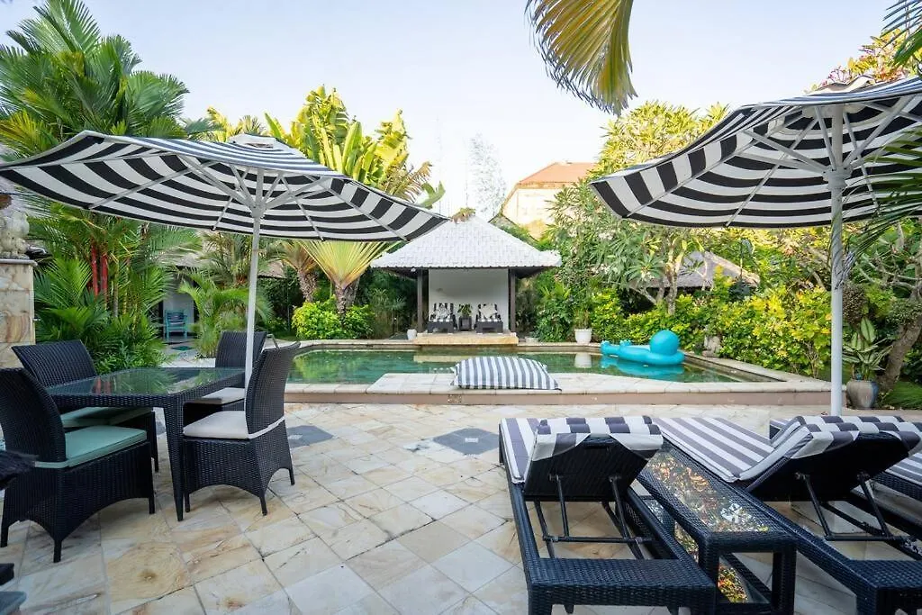 Stunning 4Br Oasis In Legian Villa Legian (Bali)