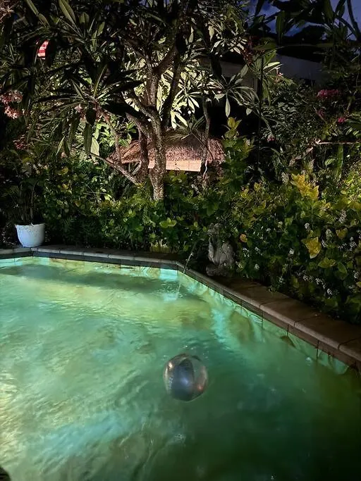 Stunning 4Br Oasis In Legian Villa 0*, Legian (Bali)